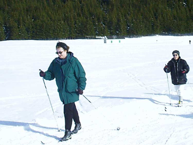 Elisena e Antonietta completano il giro della pista