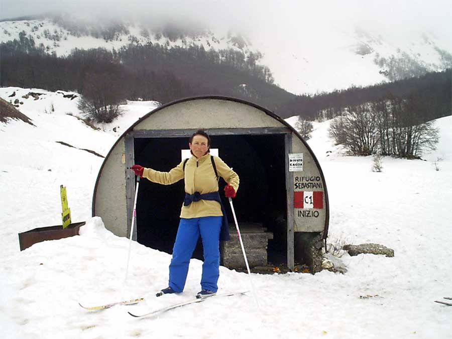 In basso a destra potete vedere le zone in cui la neve ha ceduto il posto all'acqua